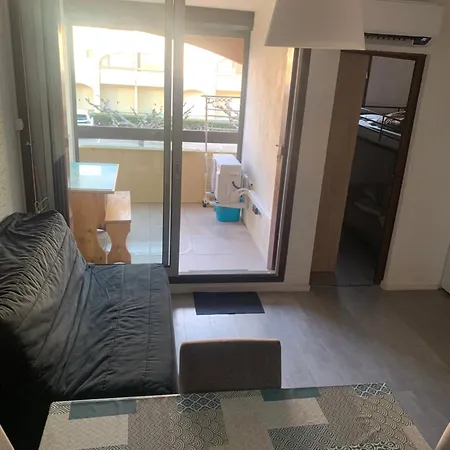 Refait Neuf ,4 Pers, Terrasse, Parking Prive, Climatisation, Wifi, Television * Ле Баркарес