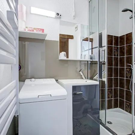 Refait Neuf ,4 Pers, Terrasse, Parking Prive, Climatisation, Wifi, Television * 르발카레스