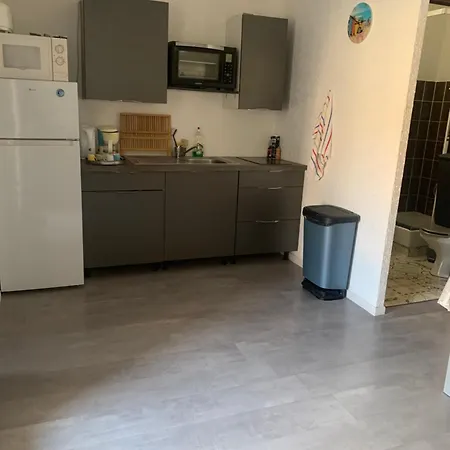 아파트 Refait Neuf ,4 Pers, Terrasse, Parking Prive, Climatisation, Wifi, Television *