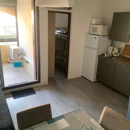 아파트 Refait Neuf ,4 Pers, Terrasse, Parking Prive, Climatisation, Wifi, Television *