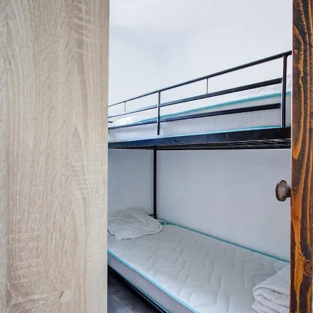 아파트 Refait Neuf ,4 Pers, Terrasse, Parking Prive, Climatisation, Wifi, Television