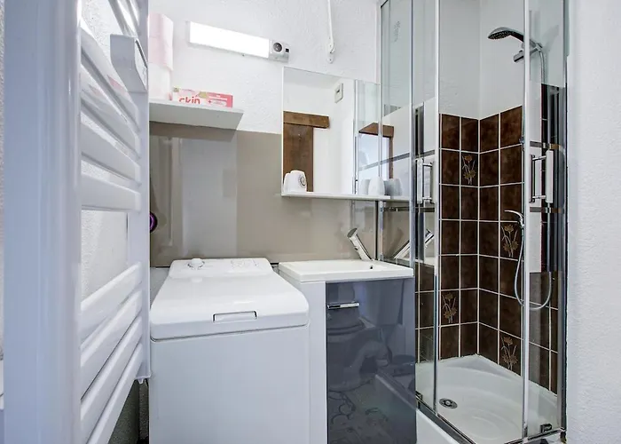 Refait Neuf ,4 Pers, Terrasse, Parking Prive, Climatisation, Wifi, Television * Ле Баркарес