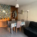Refait Neuf ,4 Pers, Terrasse, Parking Prive, Climatisation, Wifi, Television *