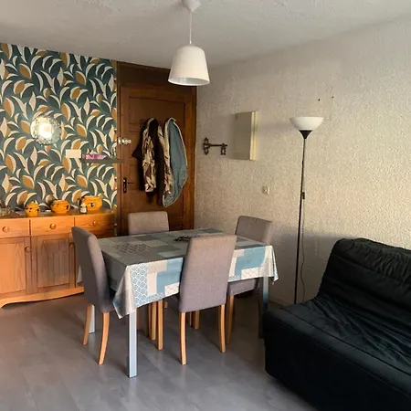 Refait Neuf ,4 Personnes, Terrasse, Parking Privé, Climatisation *